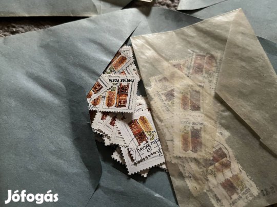 Magyar bélyegek kb. 120 gramm - vegyes állapotban (3)