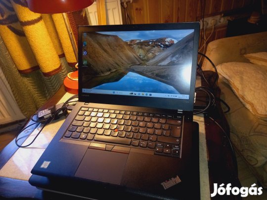 Magyar bill. Thinkpad kamerás Core i5 laptop, WIN 11, kiváló akku, 128