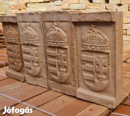 Magyar címeres tégla nagy méretben 