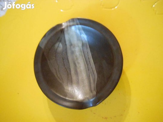 Magyar iparművészeti jelzett címkés hamutartó, kerámia,jelzett