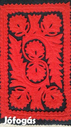 Magyar mintás filc rátétes könyvborító magyaros posztó fekete piros