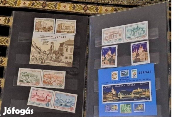 Magyar postai bélyegcsomag tartóban