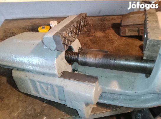 Magyar v satu eladó