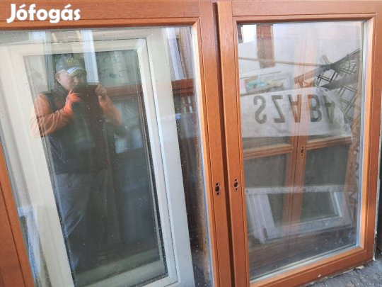 Mahagóni Fa ablakok