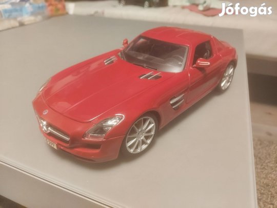 Maisto 1:18 Mercedes-Benz SLS AMG