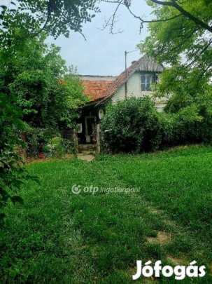 Makádi 32 nm-es ház eladó