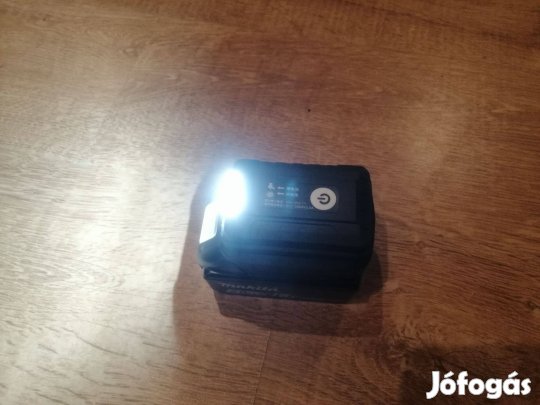Makita USB adapter Akkus lámpa 2x5v 2 Amper kimenet