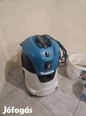 Makita Vc2512 száraz-nedves porszívó