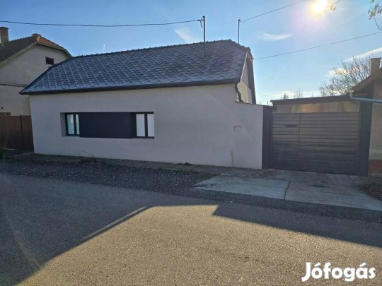 Makó Csillag u. 72 m2-es szerkezetkész lakás, 3%-os hitelre is