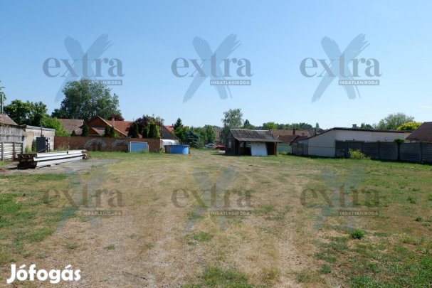 Makón építési telek a belvárosban