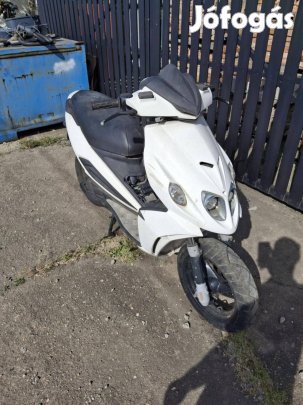 Malaguti F12R bontott alkatrészek