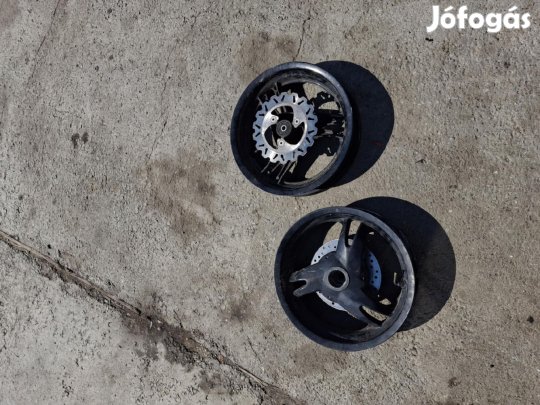 Malaguti F12R felni párban