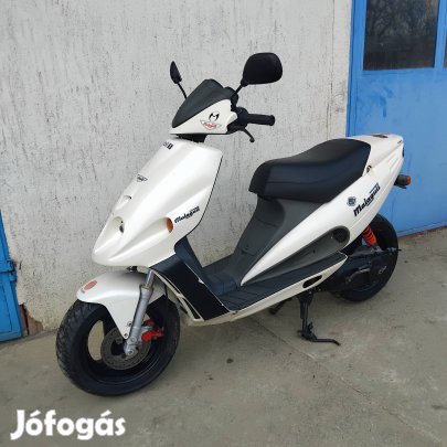 Malaguti f12 phantom robogó 