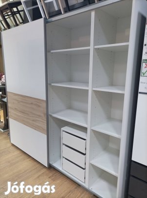 Malibu tolóajtós gardrób!