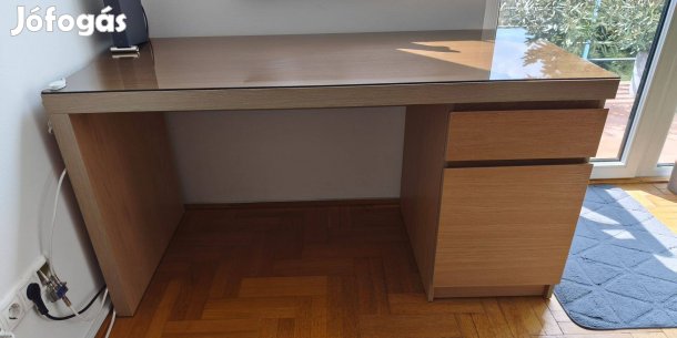 Malm IKEA íróasztal tölgy