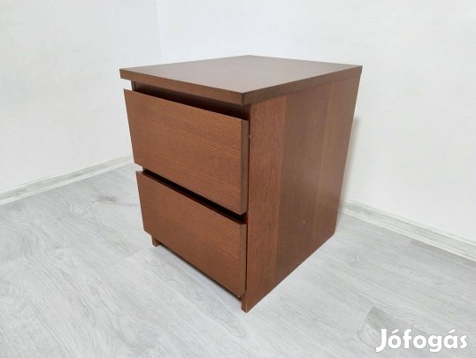 Malm éjjeliszekrény