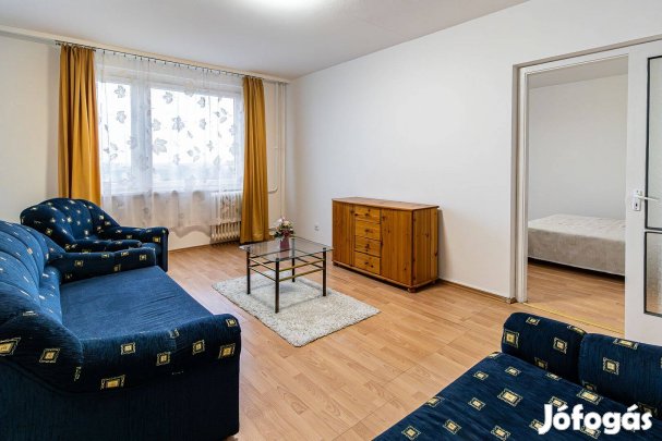 Malompark Bevásárlóközpontnál 2+1 szobás Étkező-Konyhás lakás eladó