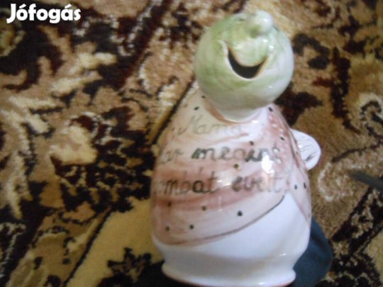 Mama már megint gombát evett?vicces kerámia fakanáltartó
