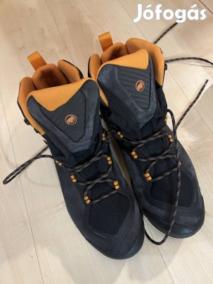 Mammut bakancs 46-os