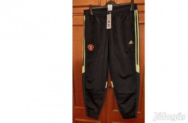 Manchester United eredeti fekete zöld adidas hosszú nadrág