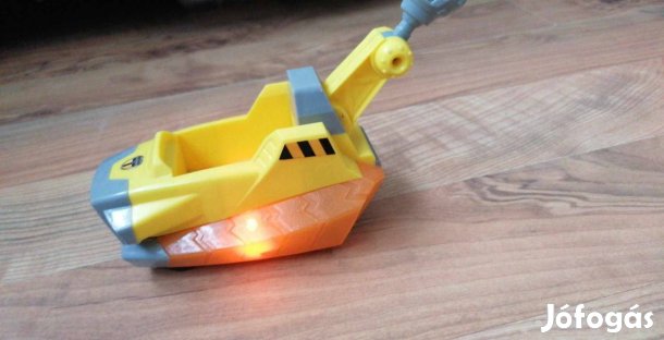 Mancs Őrjárat Rubble figura deluxe világító járműve