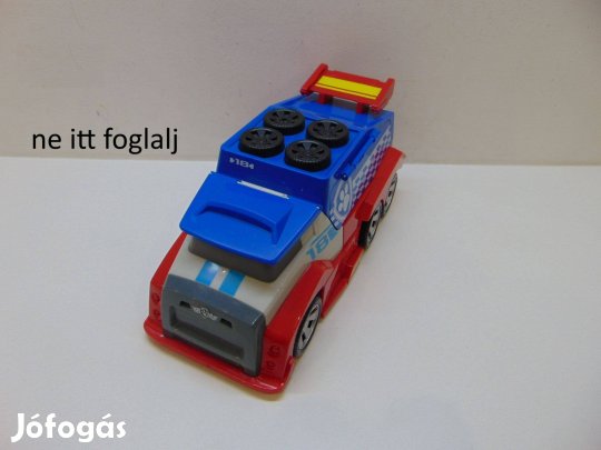 Mancs őrjárat hangot adó szállító autó