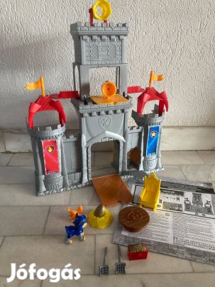 Mancs őrjárat lovag kastély minden tartozékával eladó