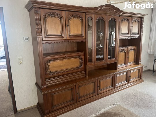 Manó bútor Entri fa frontos nappali szekrénysor Országos kiszállítás 