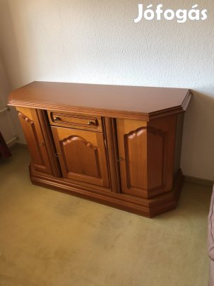 Manó bútor Reli cseresznye színű komód Országos szállítás