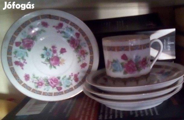 Maradék kávés poharak, tányérokkal - 500 ft/pár