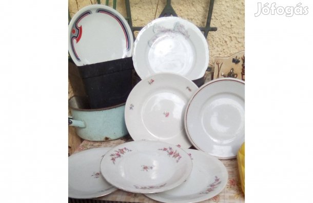 Maradék kistányérok 300 ft/ db. Személyes átvétel