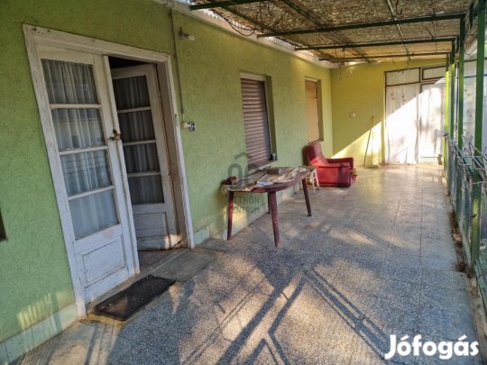 Marcalii 91 nm-es ház eladó