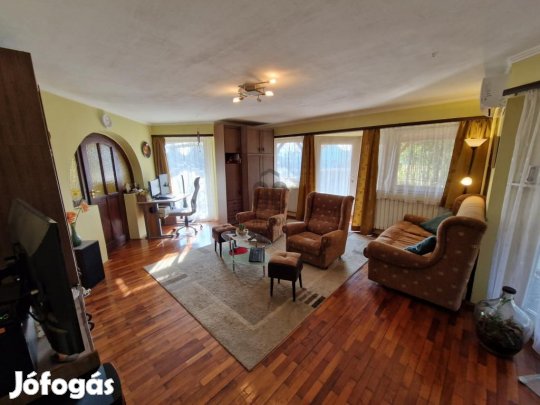 Marcalii eladó 195 nm-es ház