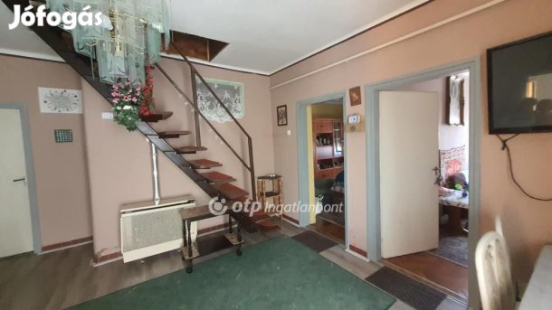 Marcalii eladó 85 nm-es ház