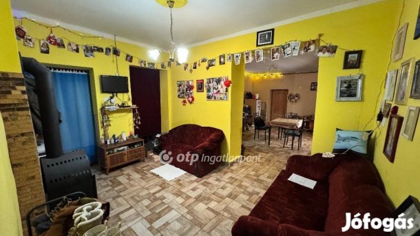 Marcaltői eladó 133 nm-es ház