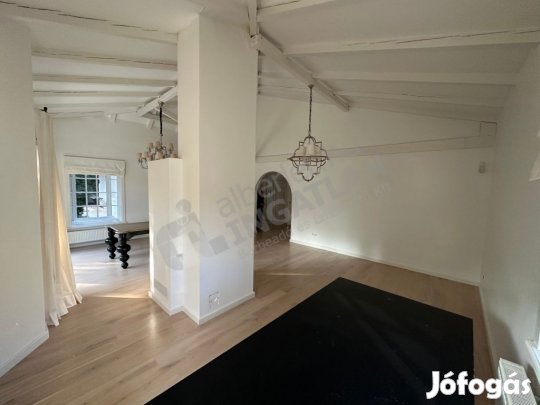 Máriaremetén, Tárnok utcában kiadó ikerház