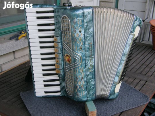 Marinucci 80 bassz. olasz harmonika tangóharmonika