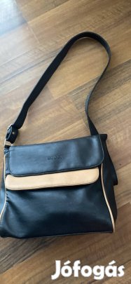 Márkás bőr táska 