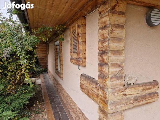 Markazon, a tóparton,  65 nm-es, 2 szobás, hétvégi házas nyaraló eladó