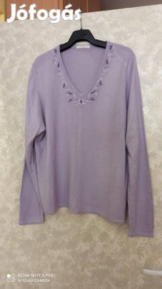 Marks & Spencer lila elől hímzett kötött pulóver