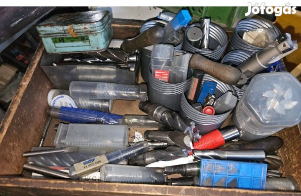 Marógép tartozék befogo szerszám újmaró