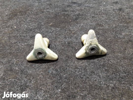 Maruyama MD 140 permetező gyári tartály leszorító csavar pár