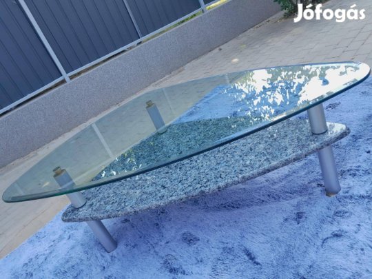 Márvány aljú Dohányzóasztal