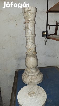Márványoszlop 60cm magas