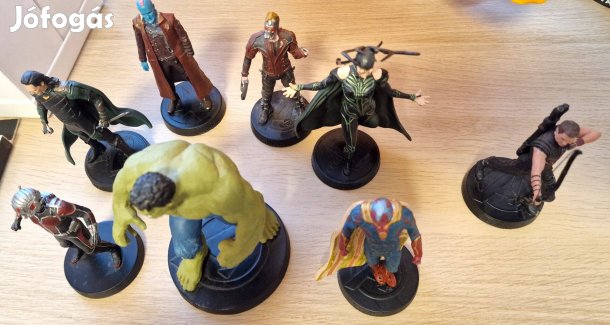 Marvel figurák, hősök eladók