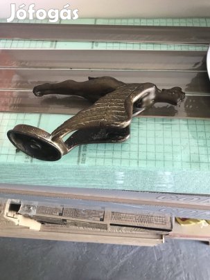 Mascot by H. Briand E.Paris bronz