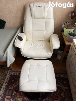 Masszázsfotel lábzsámollyal