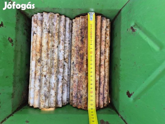 Masszív, kézi szőlődaráló 