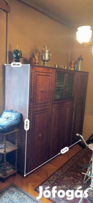 Masszív, régi tömörfa vitrines szekrény / tálaló szép állapotban