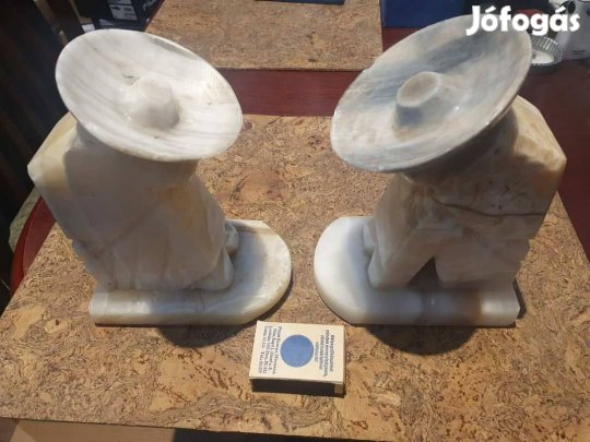 Masszív tömör onix kalapos könyvtámaszok kis javítható hibával együtt